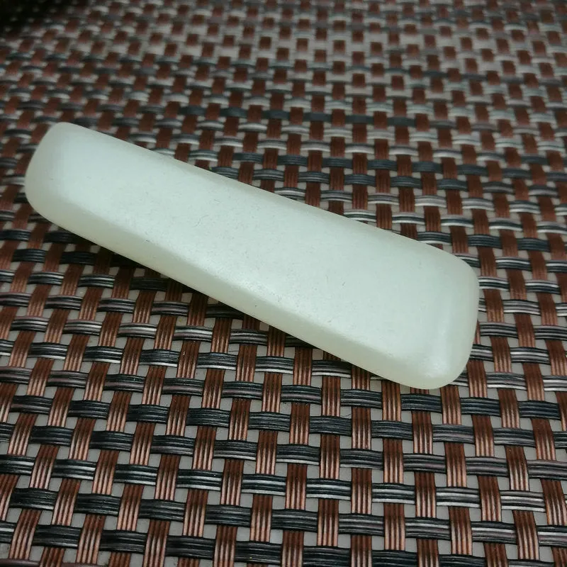 Natural Kunlun Jade Rough Nephrite Raw (36g, 6.8X2X0.6cm)