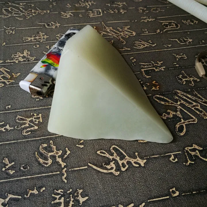 Natural Kunlun Jade Rough Nephrite Raw (371g, 8X8X5.5cm)