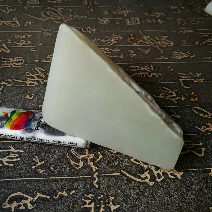 Natural Kunlun Jade Rough Nephrite Raw (371g, 8X8X5.5cm)