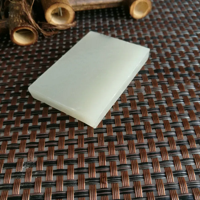 Natural Kunlun Jade Rough Nephrite Raw (40g, 5.3X3.7x0.7cm)