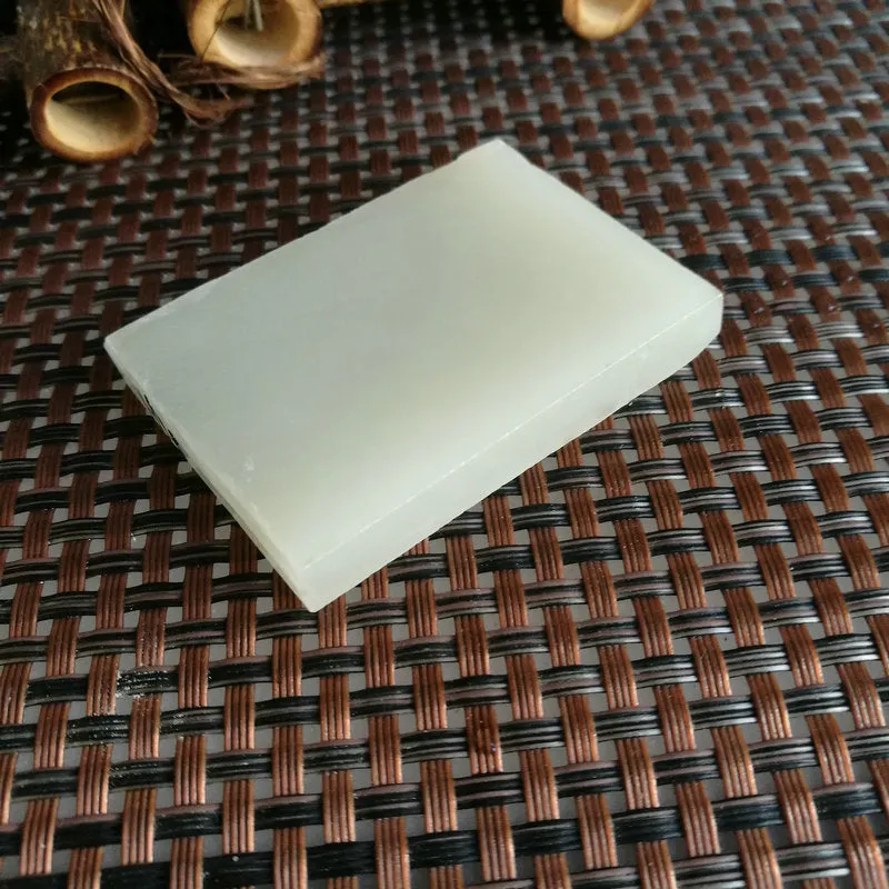 Natural Kunlun Jade Rough Nephrite Raw (40g, 5.3X3.7x0.7cm)