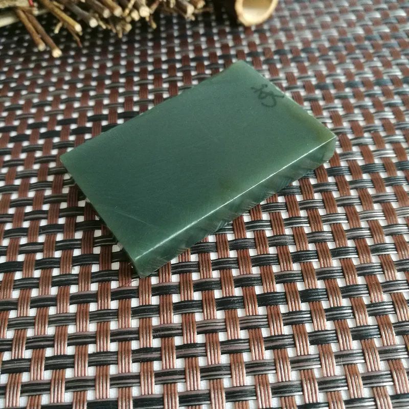 Natural Kunlun Jade Rough Nephrite Raw (40g,5.3X3.3X0.8cm)