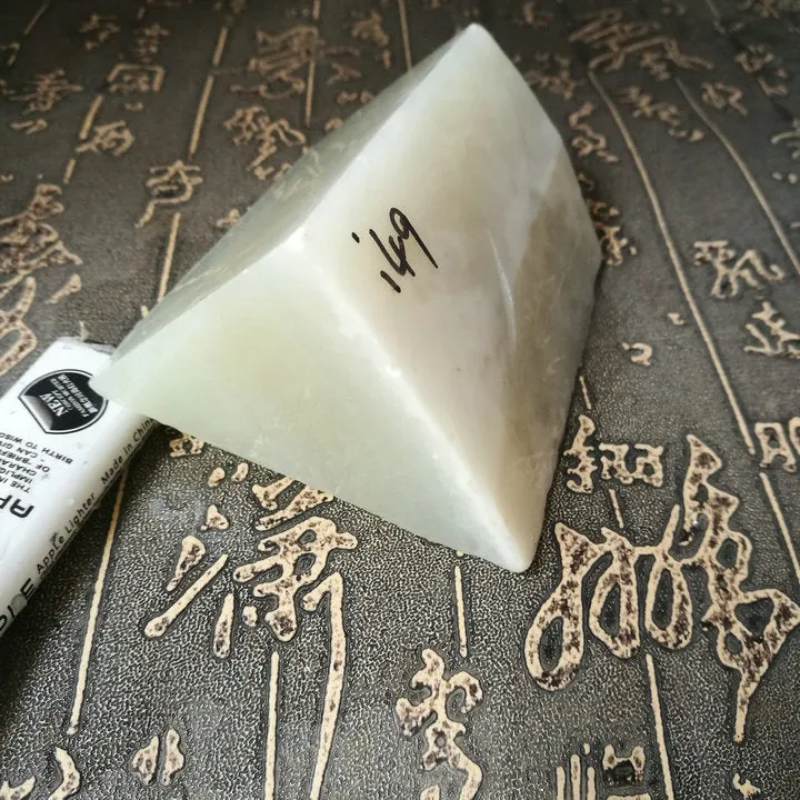 Natural Kunlun Jade Rough Nephrite Raw (415g, 8X6X4cm)
