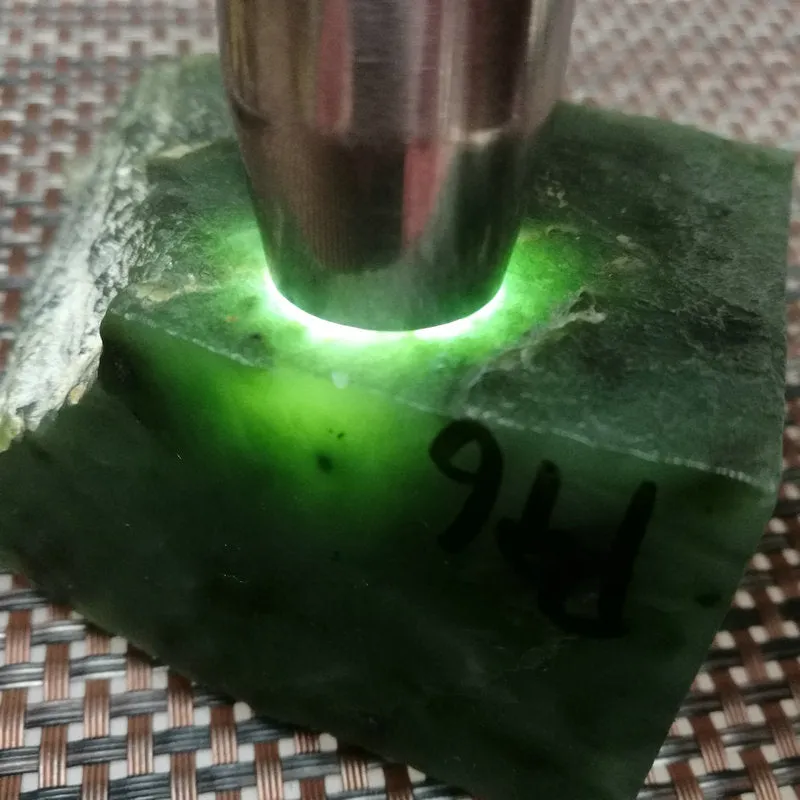 Natural Kunlun Jade Rough Nephrite Raw (438g,6.5X5.8X4cm)