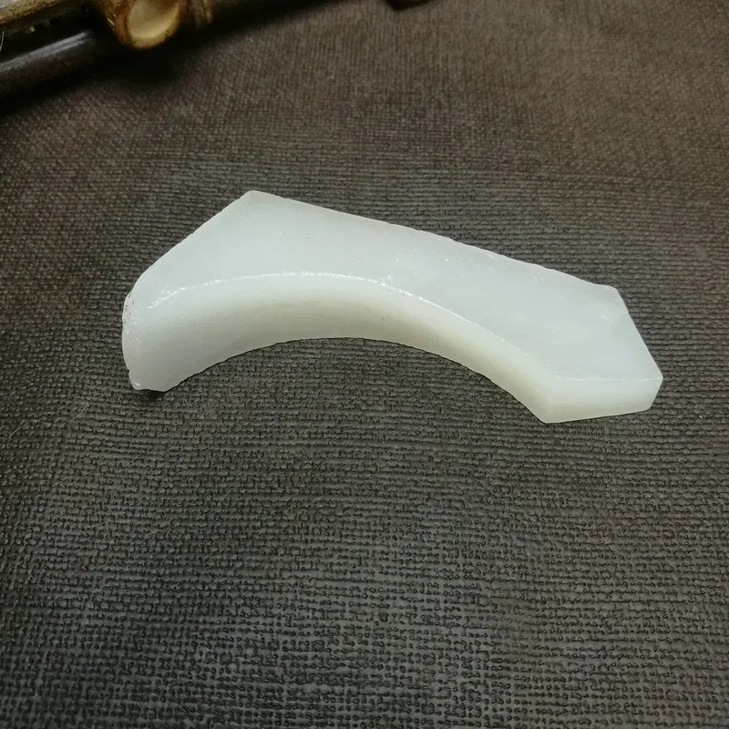 Natural Kunlun Jade Rough Nephrite Raw (45g, 6x3.3x1.3cm)