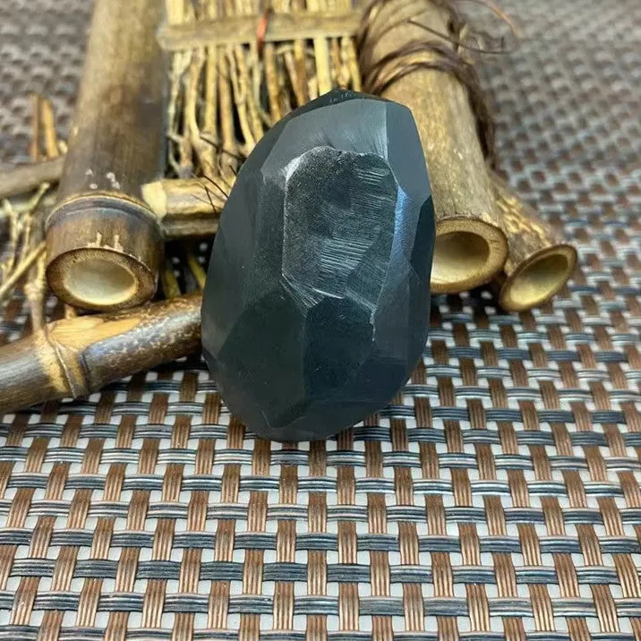 Natural Kunlun Jade Rough Nephrite Raw (55g,5.0X3.3X2.2cm)