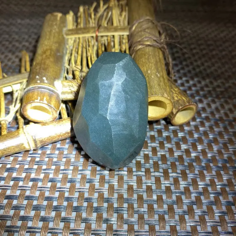 Natural Kunlun Jade Rough Nephrite Raw (55g,5.0X3.3X2.2cm)