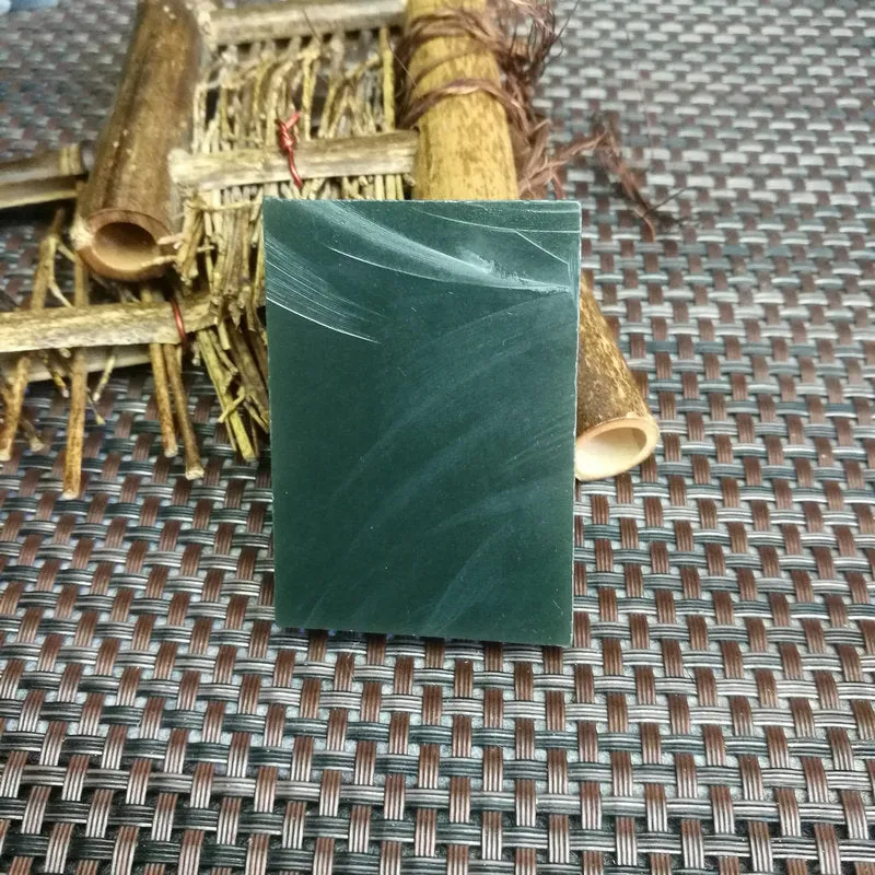 Natural Kunlun Jade Rough Nephrite Raw (5.5X4X0.8cm)