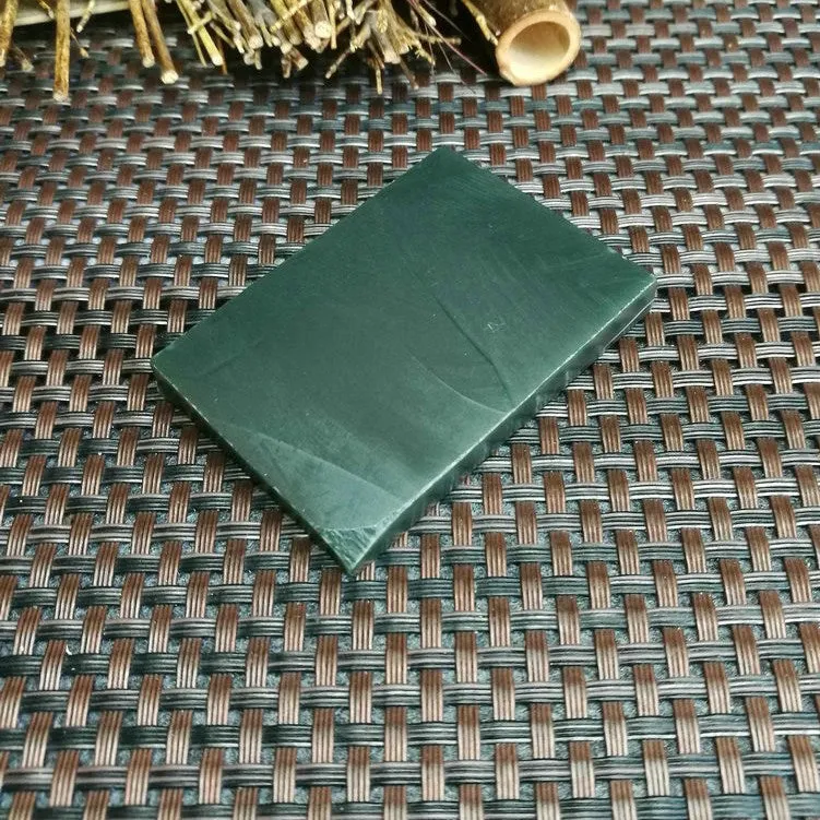Natural Kunlun Jade Rough Nephrite Raw (5.5X4X0.8cm)