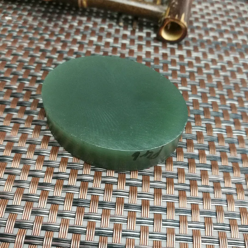 Natural Kunlun Jade Rough Nephrite Raw (66g,5.3X4.2X1.3cm)