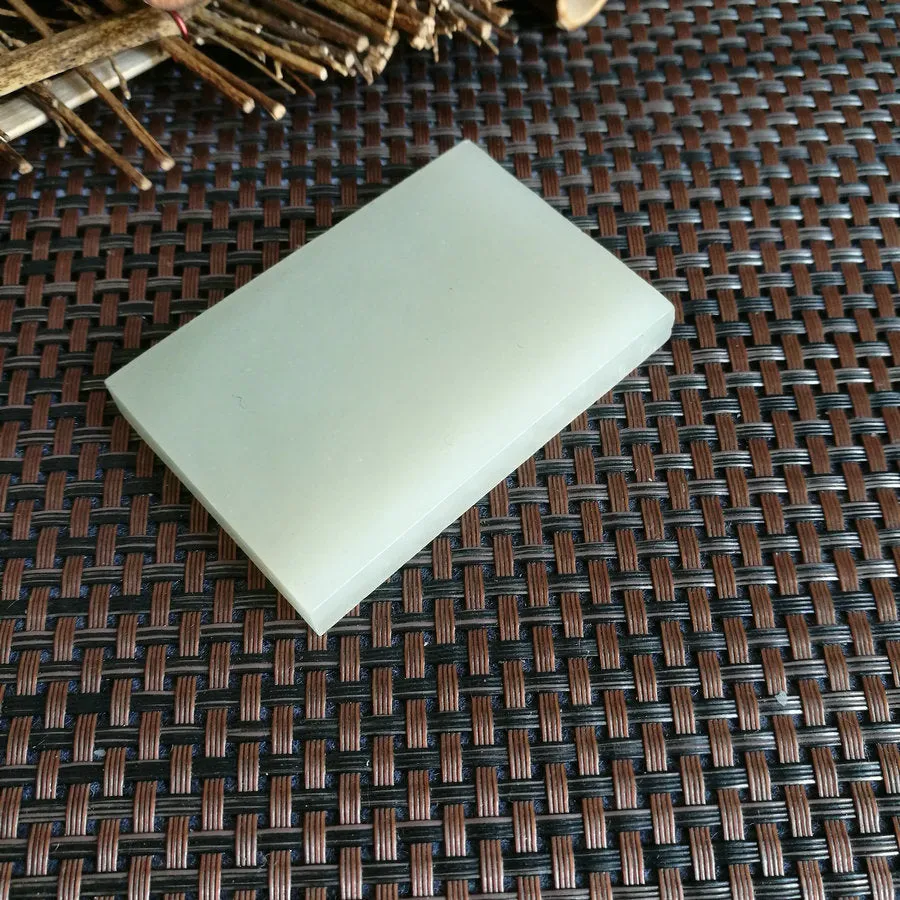 Natural Kunlun Jade Rough Nephrite Raw (78g,6.6X4.4X0.8cm)