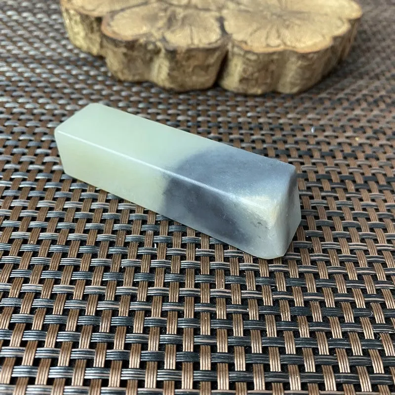 Natural Kunlun Jade Rough Nephrite Raw (82g,7.5X1.8X1.9cm)