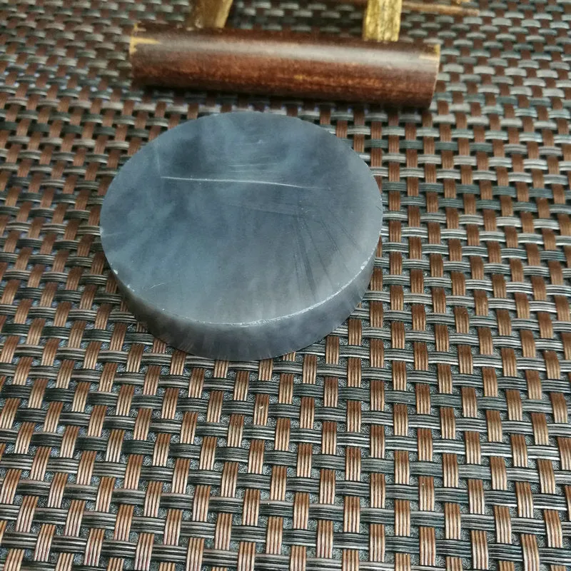 Natural Kunlun Jade Rough Nephrite Raw (90g,5.4X1.3cm)