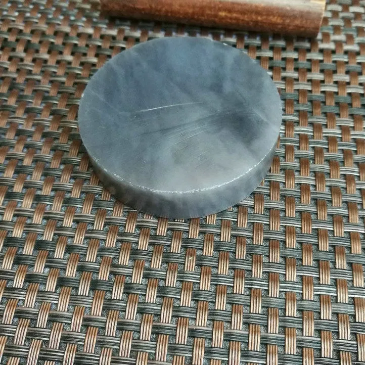 Natural Kunlun Jade Rough Nephrite Raw (90g,5.4X1.3cm)