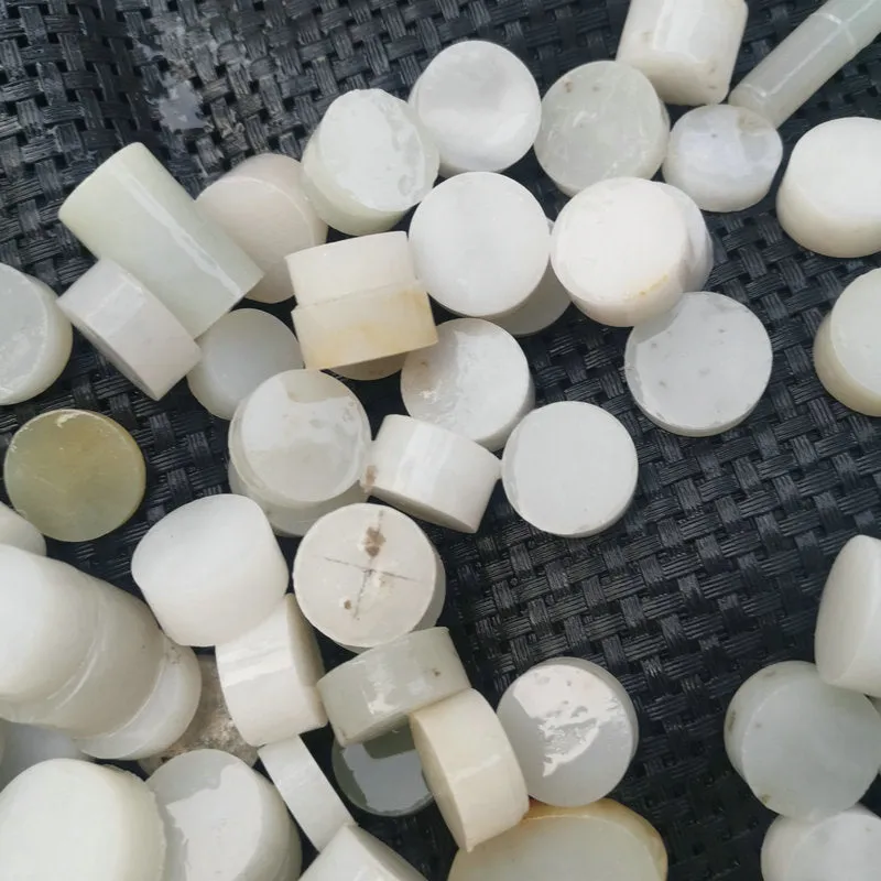 Natural Kunlun Jade Rough Nephrite Raw 932g