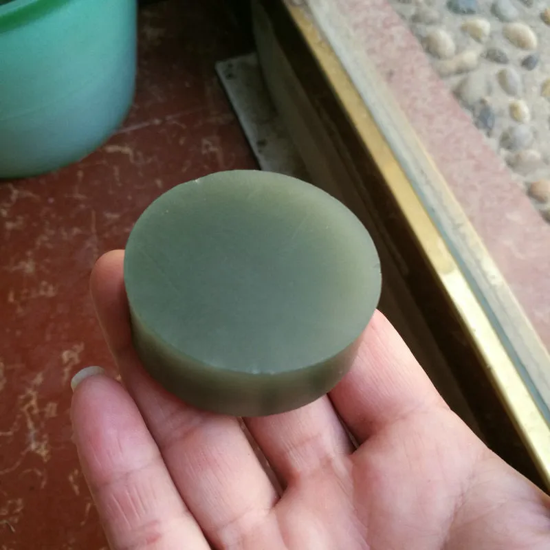 Natural Kunlun Jade Rough Nephrite Raw (95g, 4.8X1.8cm)