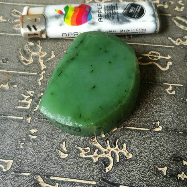 Natural Kunlun Jade Rough Nephrite Raw (95g, 5.3X4.2cm)