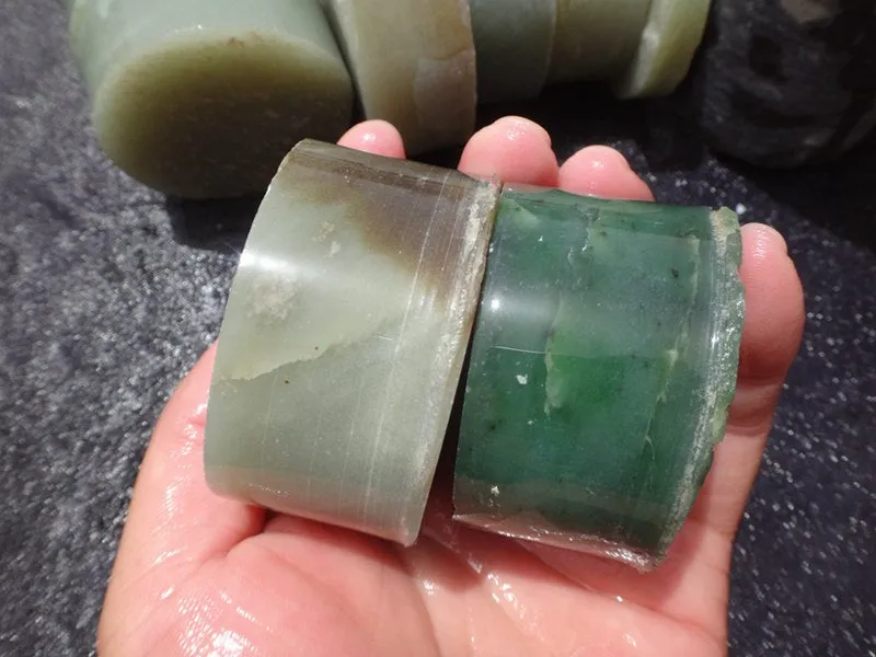 Natural Kunlun Jade Rough Nephrite Remains 25 pieces