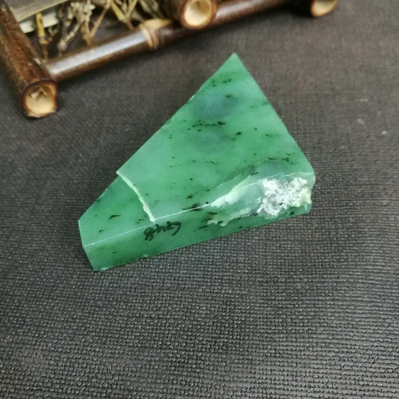 Natural Siberian Jade Rough Nephrite Raw (100g, 8.5x6x1.6cm)