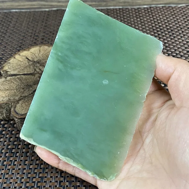 Natural Siberian Jade Rough Nephrite Raw (185g, 9.4X10.2X1.5cm)