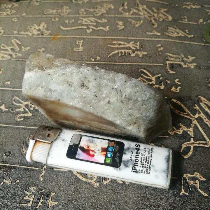 Natural Siberian Jade Rough Nephrite Raw (214g, 7X4.5X2.8cm)