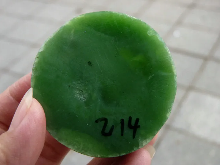 Natural Siberian Jade Rough Russia nephrite Raw (102.42g, 53X53X15.5mm)