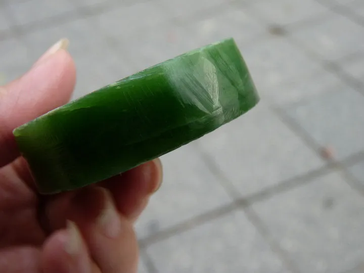 Natural Siberian Jade Rough Russia nephrite Raw (102.42g, 53X53X15.5mm)