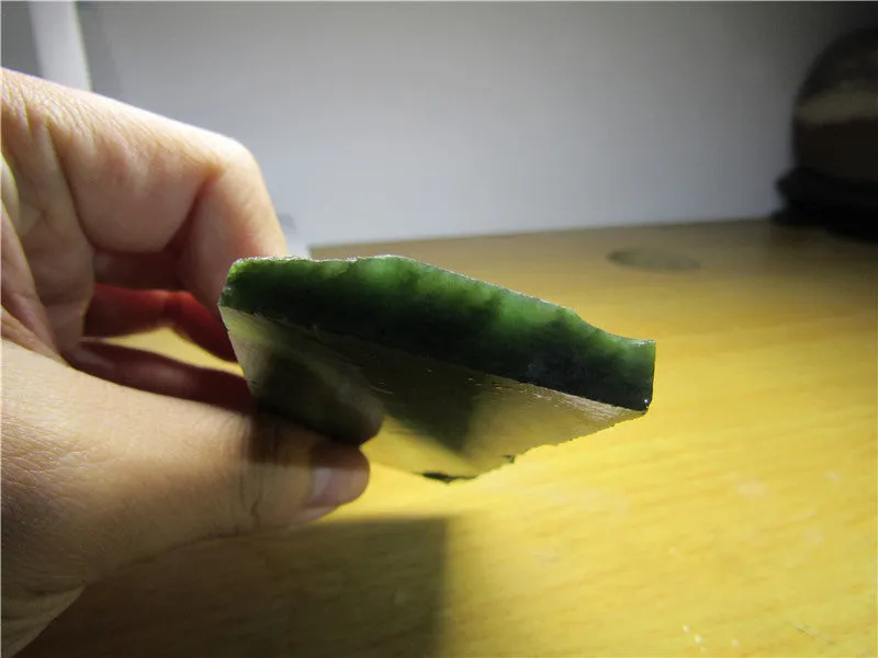 Natural Siberian Jade Rough Russia nephrite Raw (81.51g, 85X39X7mm)