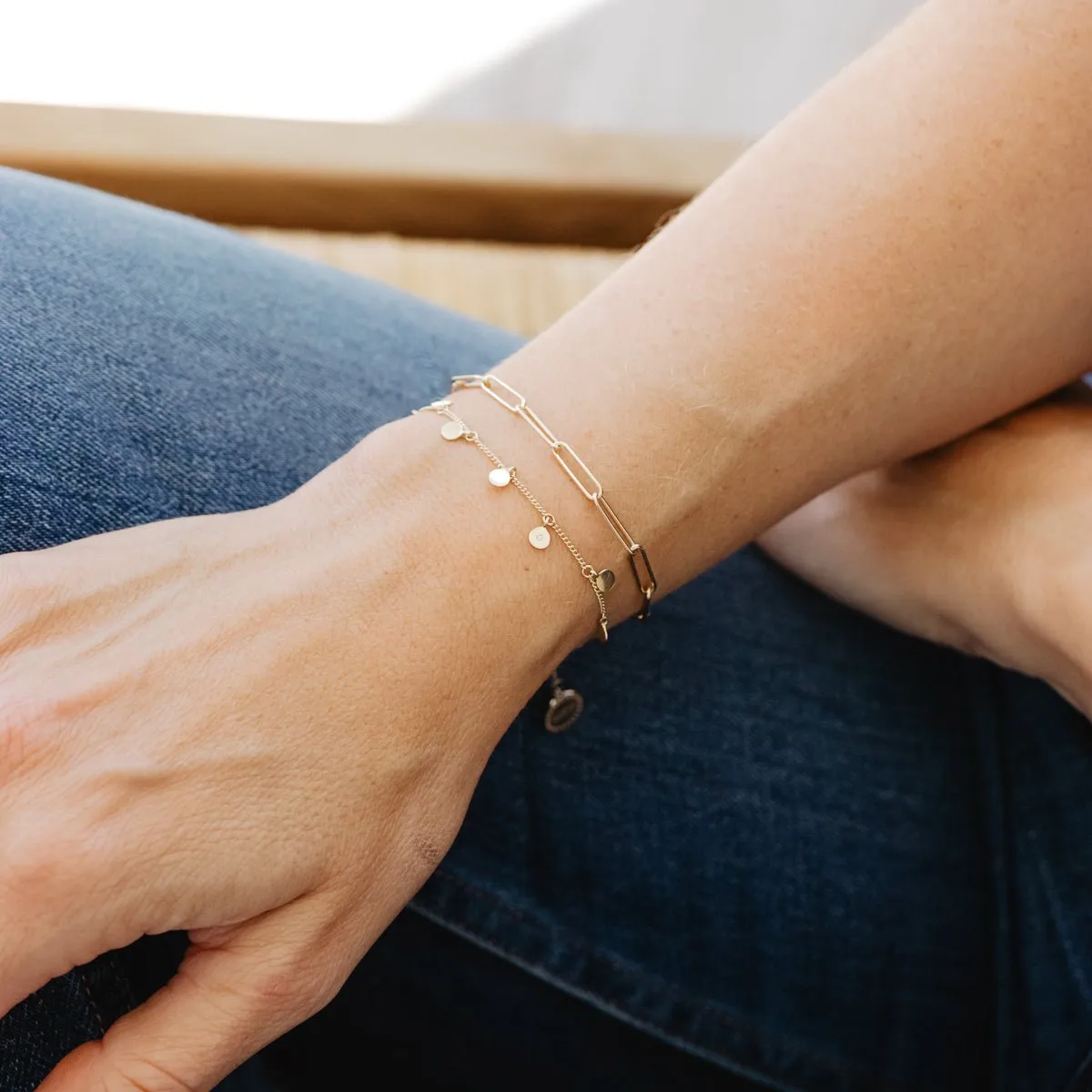 POISE DISK BRACELET - GOLD OR SILVER