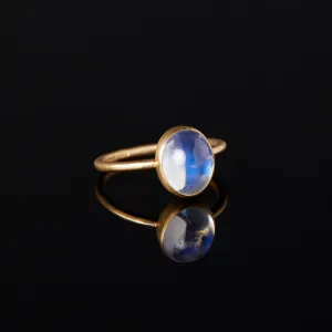 RMR23-OOAK | 3.25 Carat One-of-a-Kind Rainbow Moonstone Ring