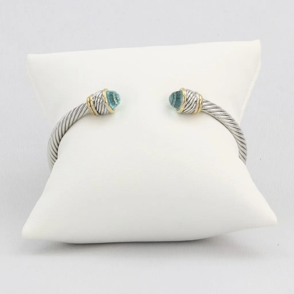 Rope cuff bracelet with gold inlay and colored gemstone
