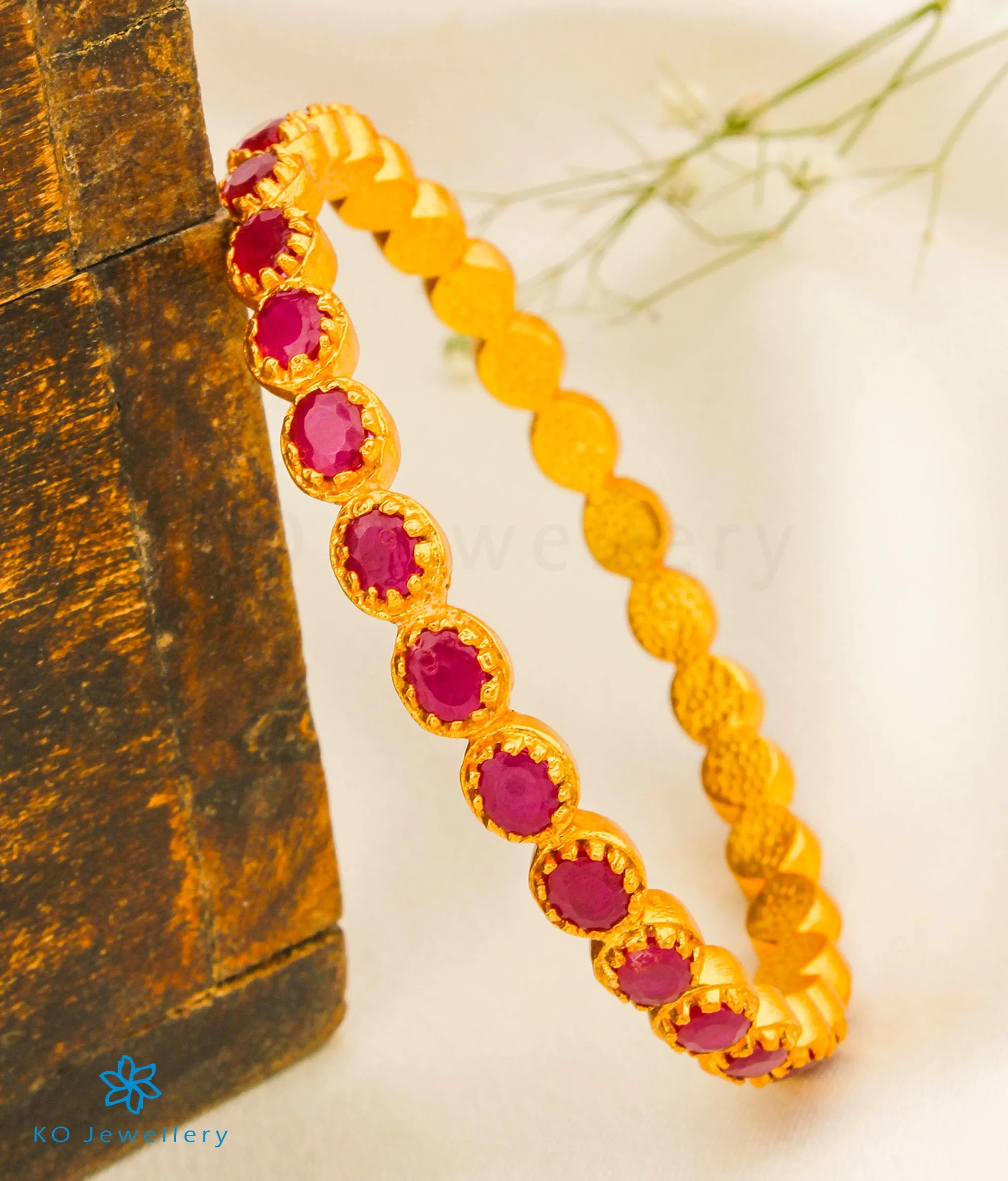 The Audra Silver Kemp Bangle (Red/Size 2.2)