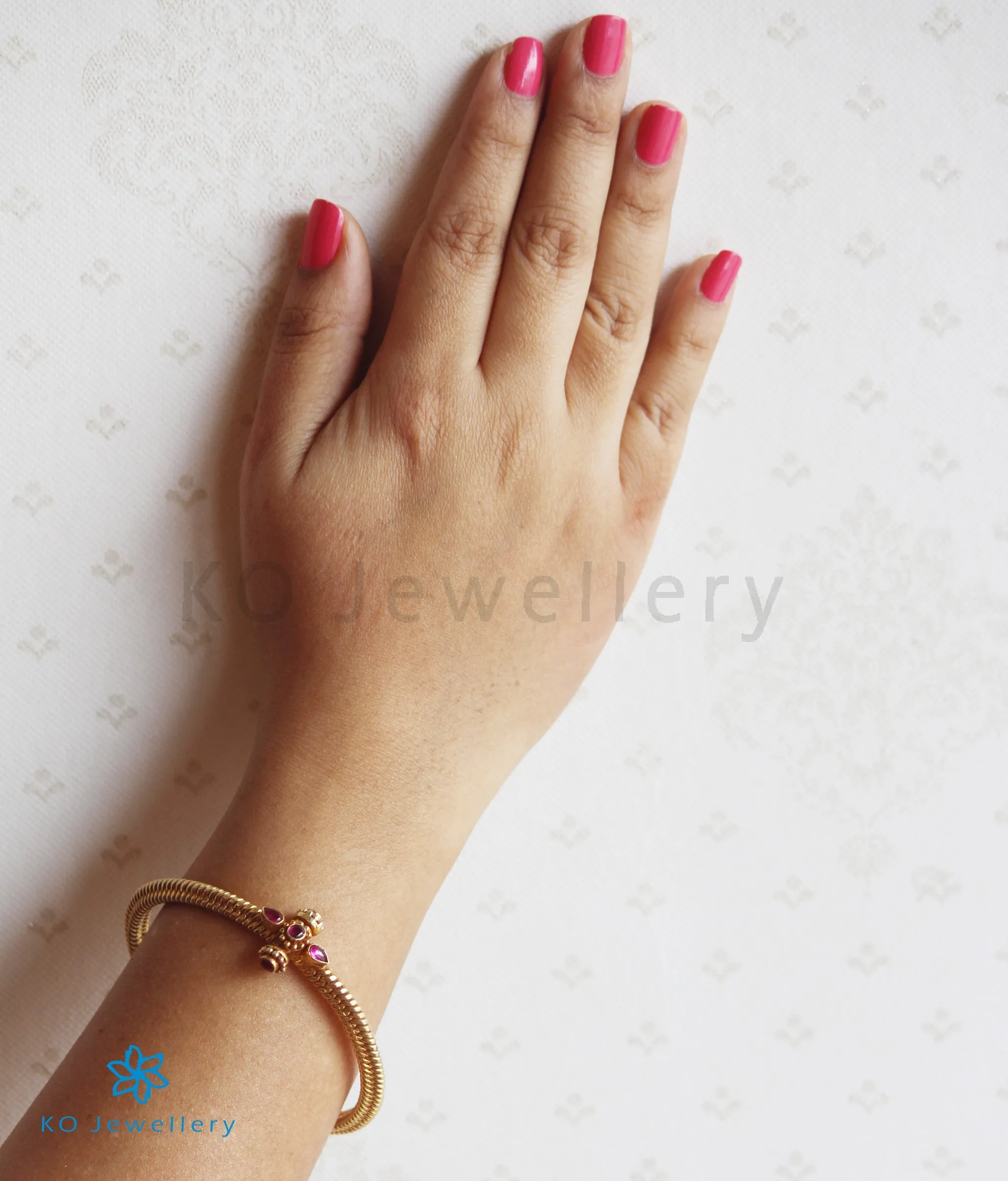 The Classic Golusu Antique Silver Openable Bracelet (Size/2.4/2.8)
