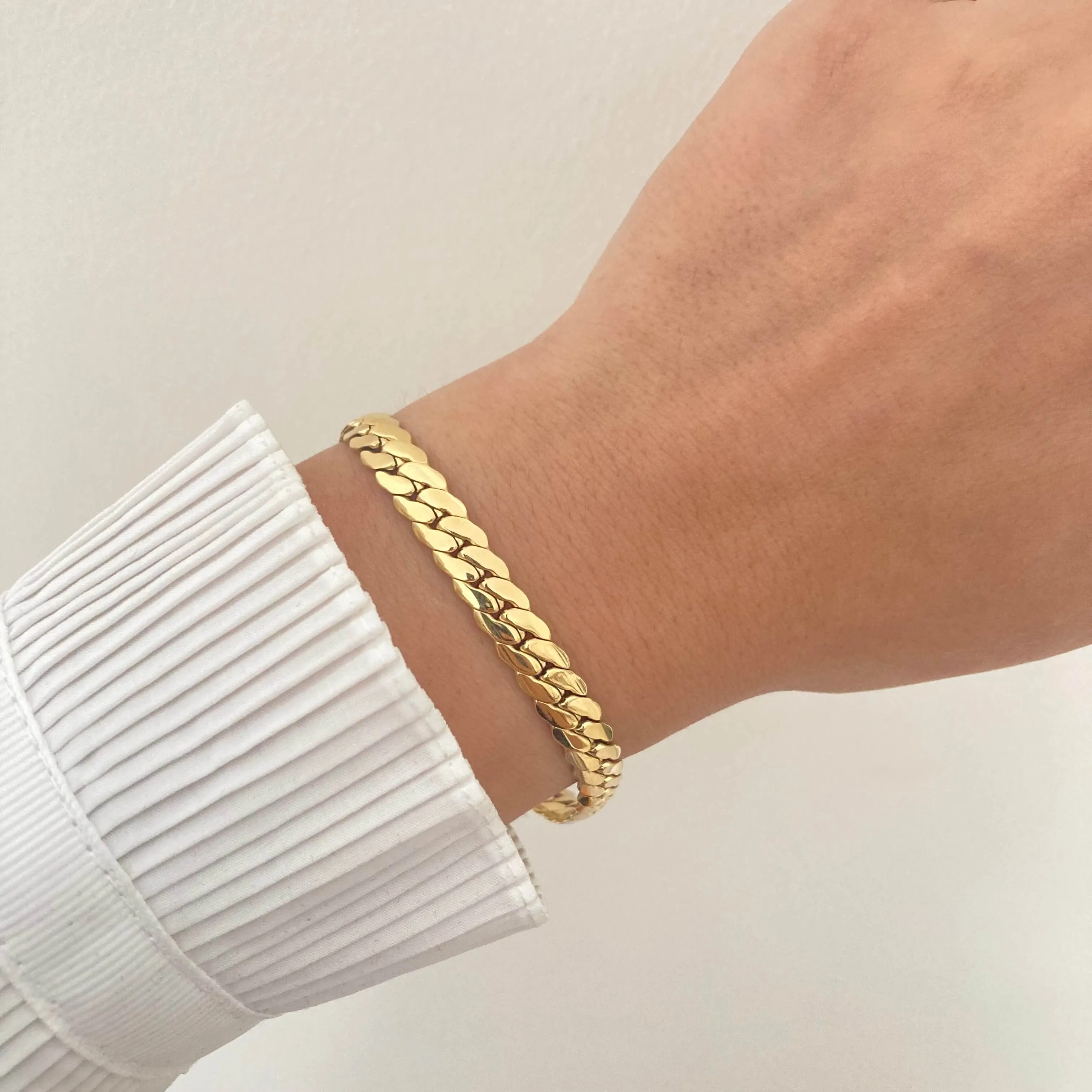 Thick Pressed Chain Bracelet