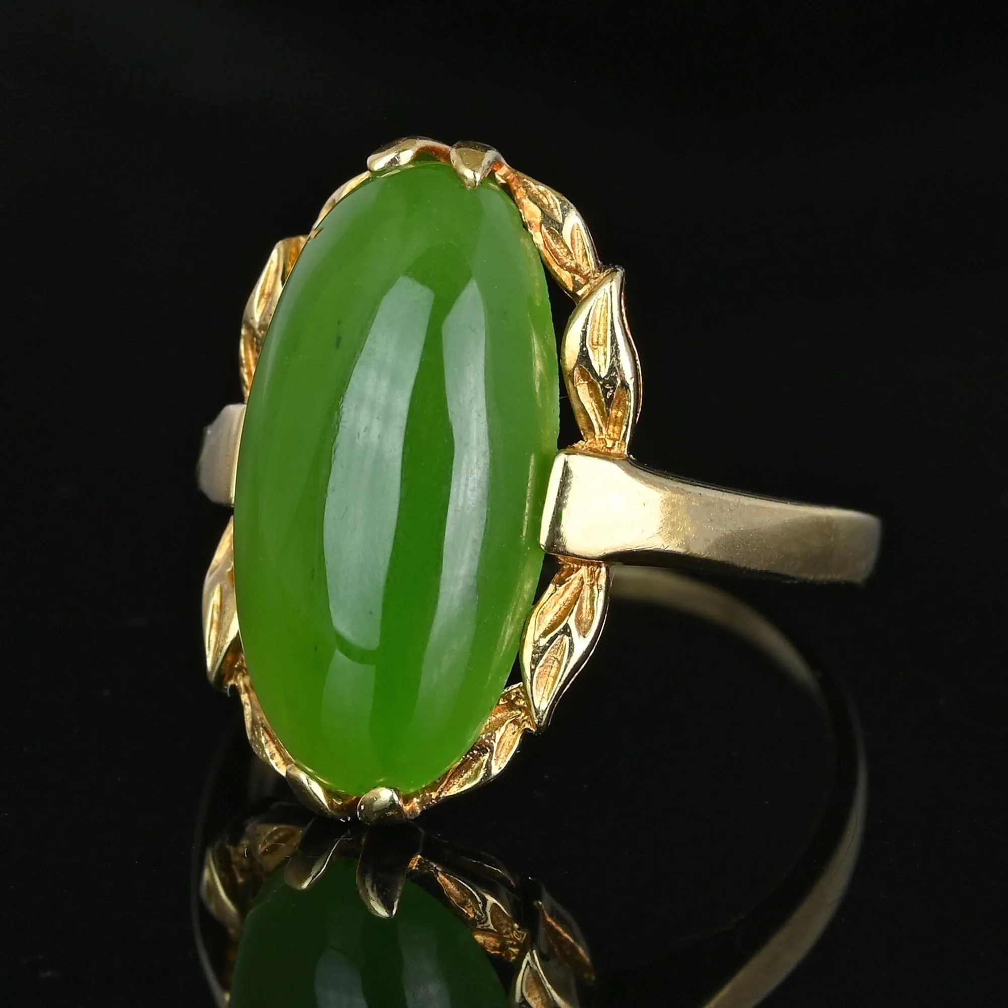 Vintage Gold Leaf Oval Natural Jade Cabochon Ring