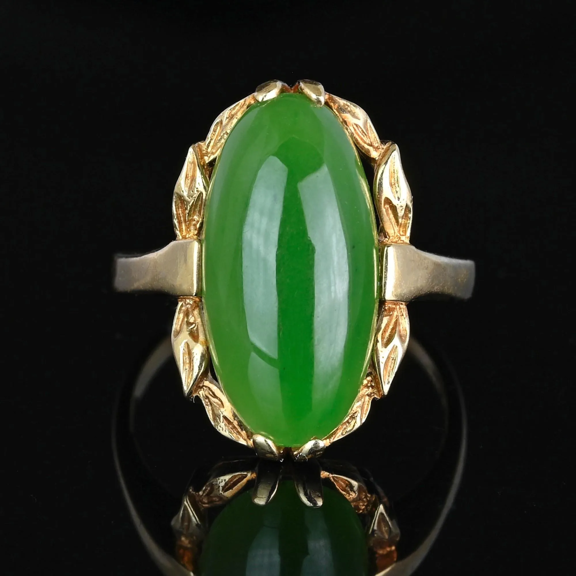 Vintage Gold Leaf Oval Natural Jade Cabochon Ring