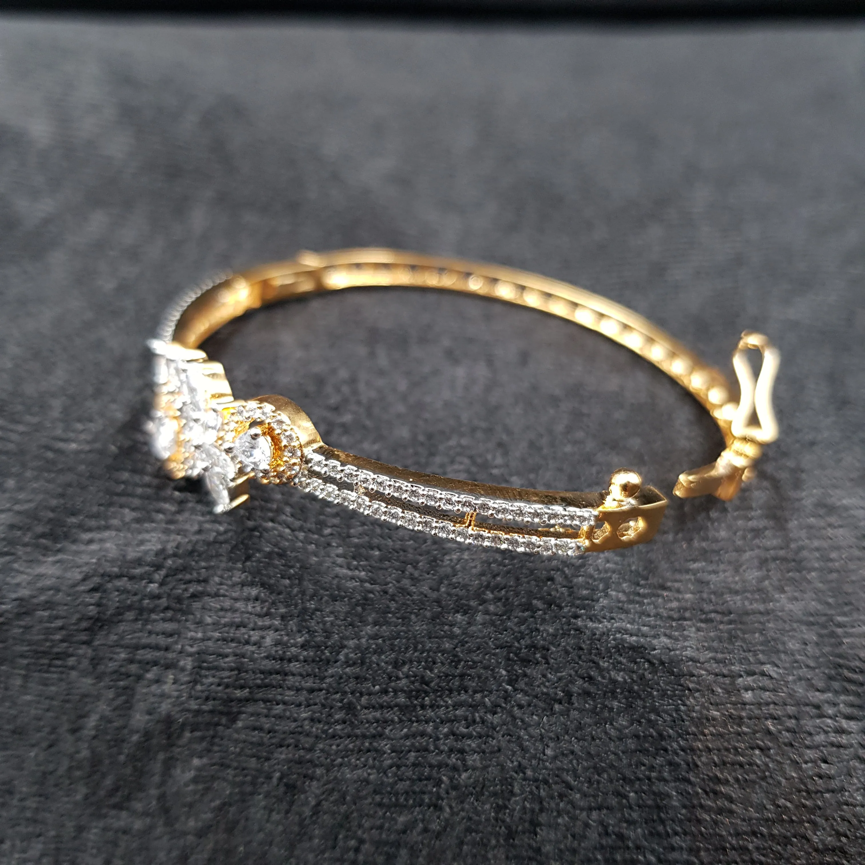 Zircon/AD Bracelet 11329-68
