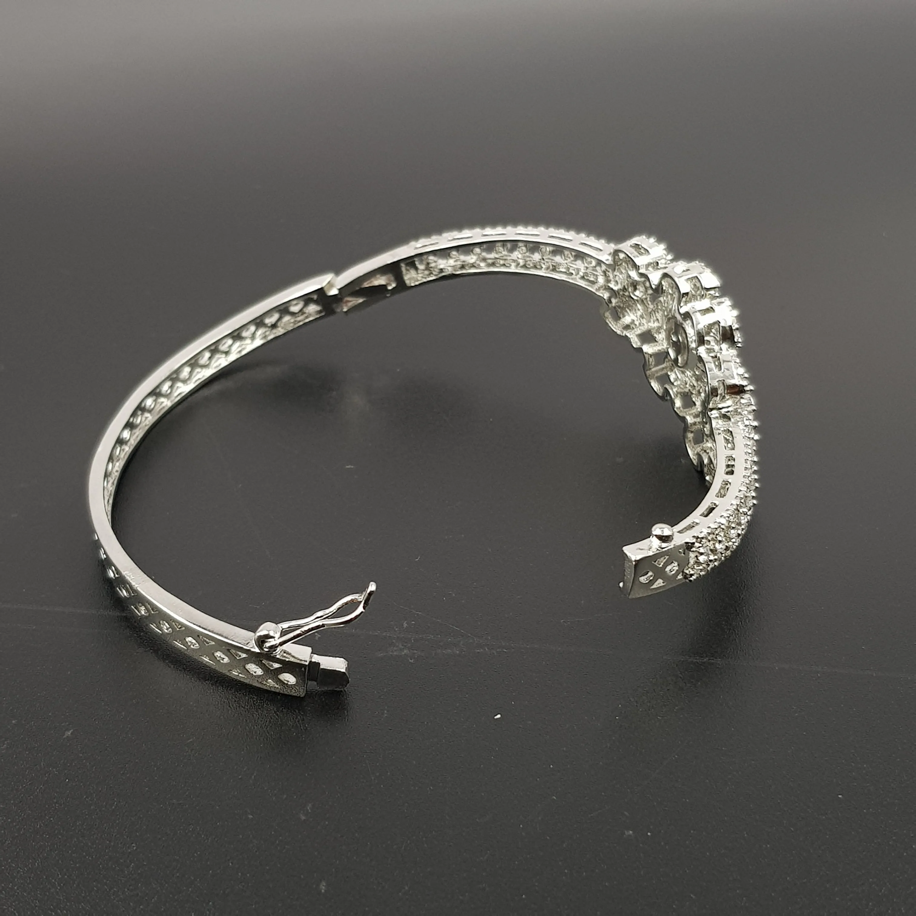 Zircon/AD Bracelet 11333-68